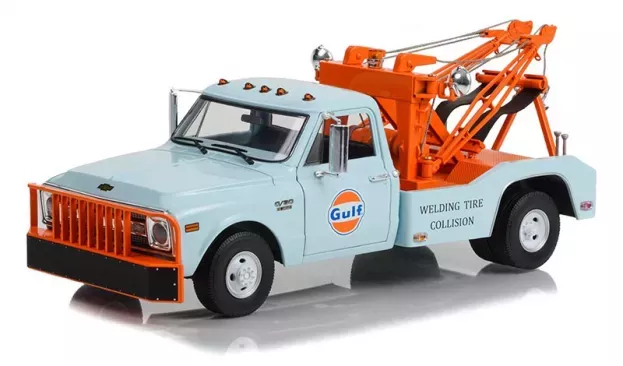 Greenlight Chevrolet C-30 Pick-up Gulf Carro Attrezzi Wrecker Road Service 1969 1:18 13624