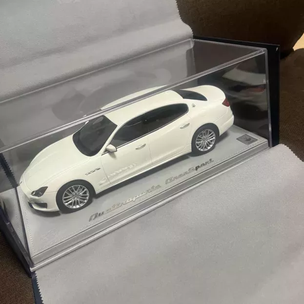 BBR Maserati Quattroporte Gransport My17 2017 1:18 BBRC1822A