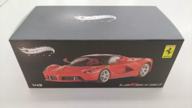 Hot Wheels Ferrari Laferrari 2013 1:43 BCT83