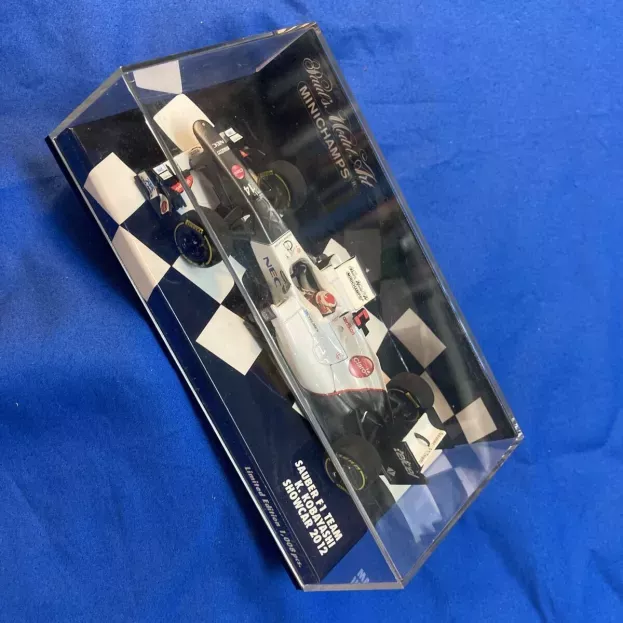 Minichamps Sauber F1 C31 N 14 Showcar 2012 Kamui Kobayashi 1:43 410120084