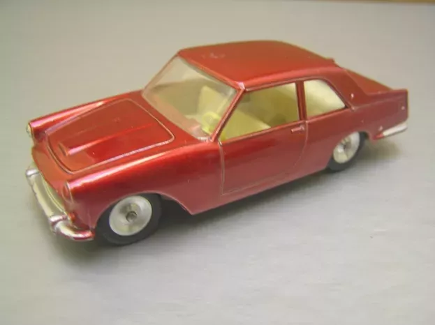 Solido Lancia Flaminia Coupe beige Interiors 1:43 121