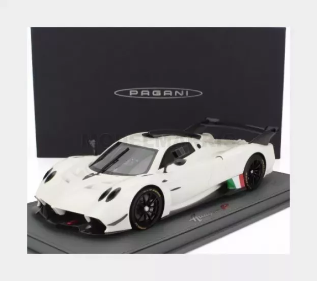 BBR Pagani Huayra R 2021 Con Vetrina With Showcase 1:18 P18218F-VET
