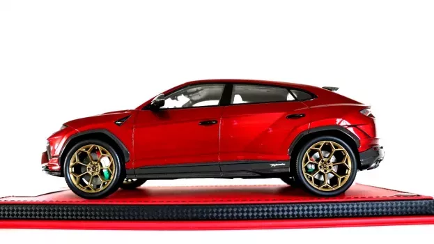 MR Models Lamborghini Urus Performante 2022 Con Vetrina With Showcase 1:18 LAMBO055A