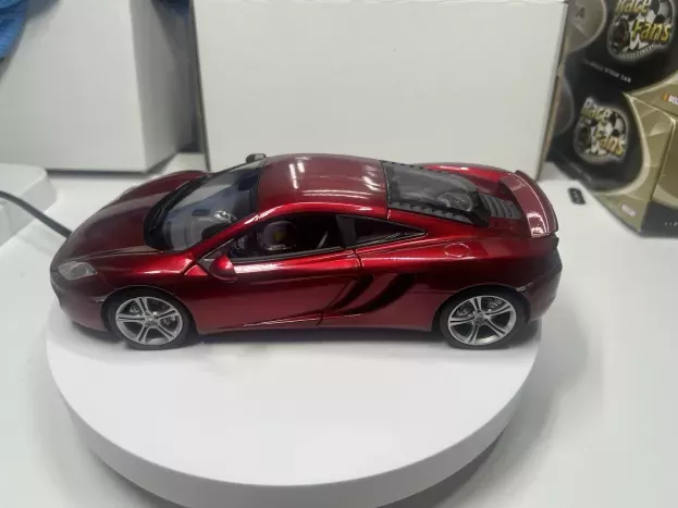 Minichamps Mclaren Mp4 12c Roadcar 2011 1:18 110133022