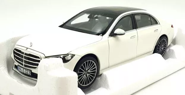Norev Mercedes S-class Amg Line 2021 1:18 183801
