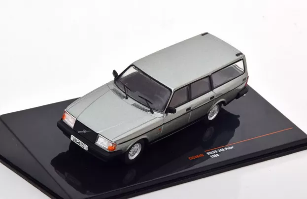 IXO Models Volvo 240 Polar Sw Station Wagon 1988 1:43 CLC404N