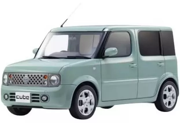 Kyosho Nissan Cube 2003 1:18 KSR18060AM