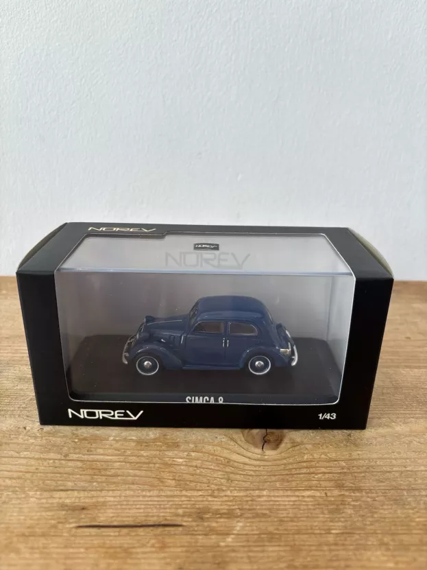 Norev Simca 8 Berline 1:43 570801