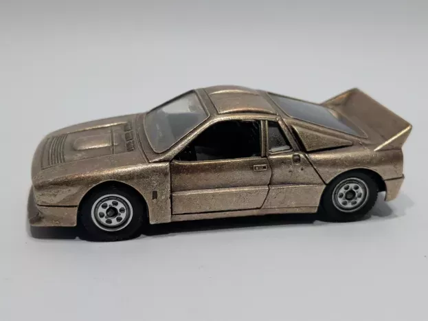Solido Lancia 037 Rally Pirelli 1:43 1327