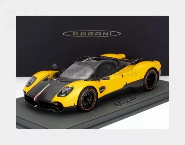 BBR Pagani Utopia 2022 Con Vetrina With Showcase 1:18 P18223M-VET
