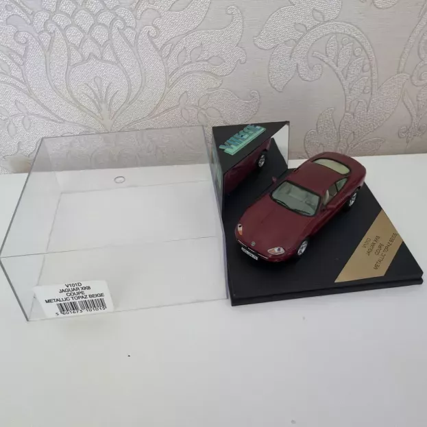 Vitesse Jaguar Xk8 Coupe 1:43 V101D