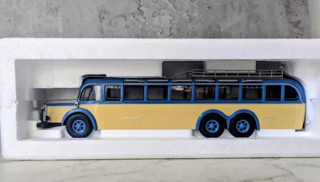 Premium Classixxs Mercedes O10000 Autobus 1938 1:43 12302