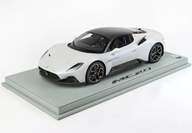 BBR Maserati Mc20 Bianco Audace Carbon Roof 1:18 P18191ACF