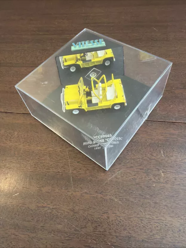 Vitesse Mini Moke Cagiva 1997 1:43 9065