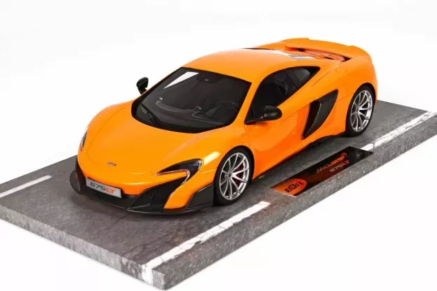 BBR Mclaren 675lt 2015 1:18 BBRC1814B
