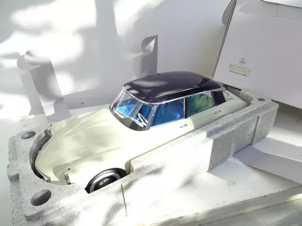 Norev Citroen Ds19 1956 1:12 121565