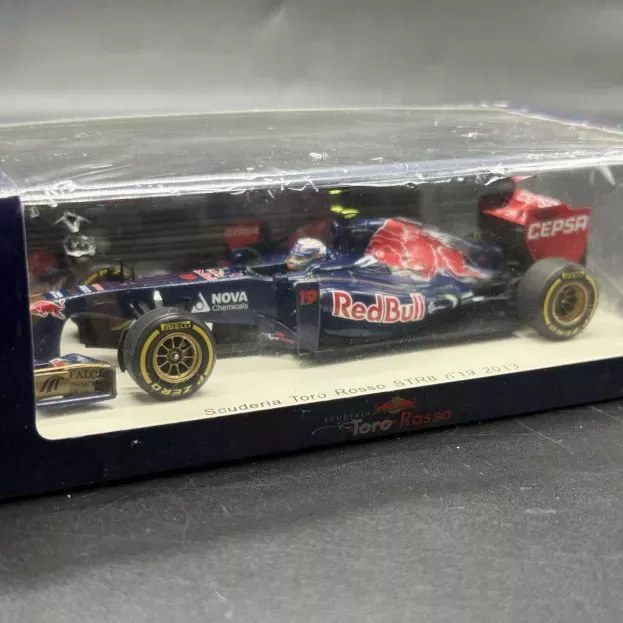 Spark Toro Rosso F1 Str8 N 19 Gp Australian 2013 Daniel Ricciardo 1:43 S3062