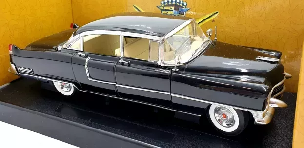 Greenlight Cadillac Fleetwood Series 60 1955 1:18 12923