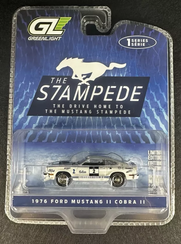 Greenlight Ford Mustang Ii Cobra Coupe N 2 Racing 1976 1:64 13340B