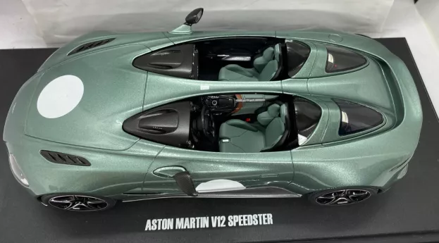 GT Spirit Aston Martin V12 Speedster 2021 1:18 GT906