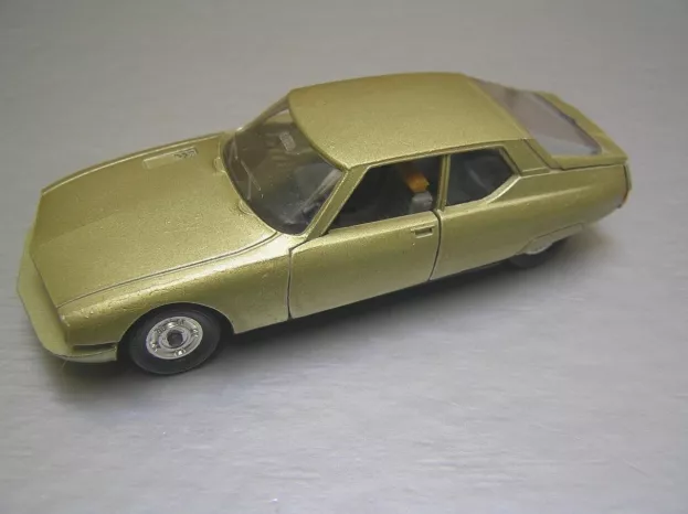 Solido Citroen Sm beige Interior 1971 1:43 184