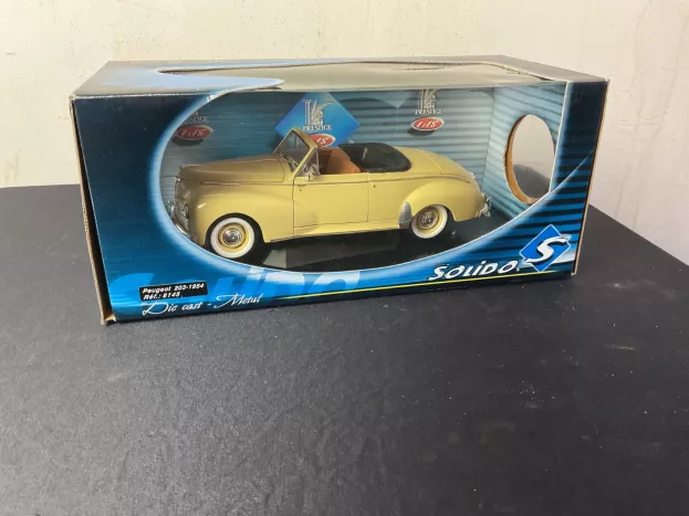 Solido Peugeot 203 Cabriolet 1954 1:18 8155