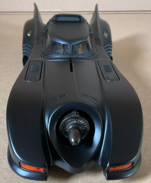 Hot Wheels Batman Batmobile 1989 1:18 B6046