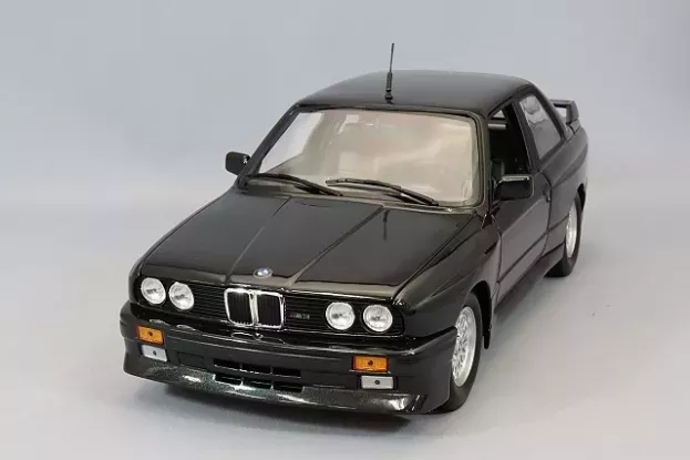 Minichamps Bmw 3-series M3 e30 1987 1:18 180020306