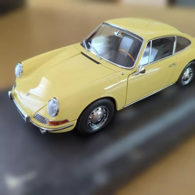 Kyosho Porsche 911 901 Coupe 1964 1:18 08969Y