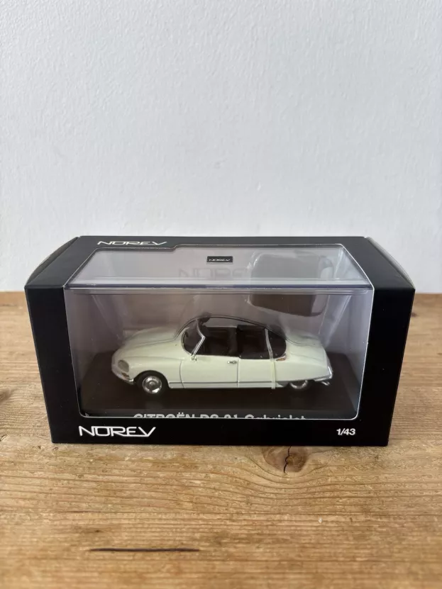 Norev Citroen Ds21 Cabriolet 1971 1:43 157029