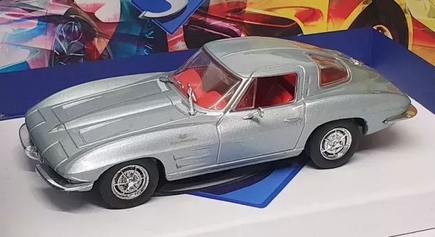 Solido Chevrolet Corvette Stingray 1965 1:43 S4400800