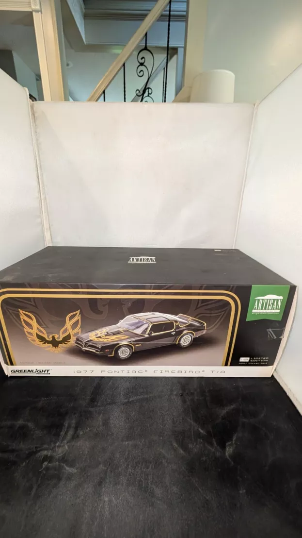 Greenlight Pontiac Firebird Trans-am 1977 1:18 19098