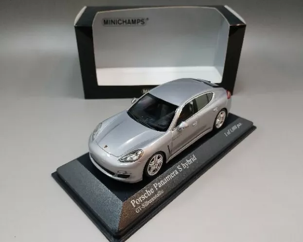 Minichamps Porsche Panamera S Hybrid 2011 1:43 400068250