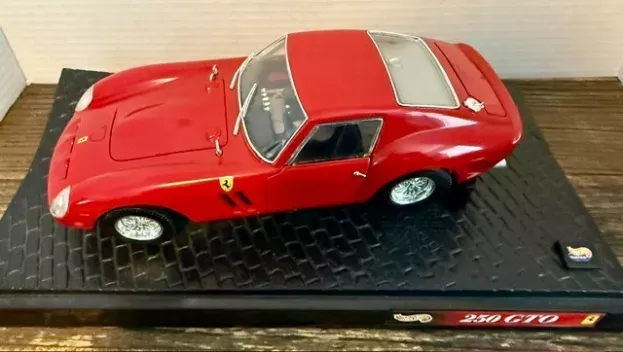 Hot Wheels Ferrari 250 Gto Coupe 1962 1:18 23912