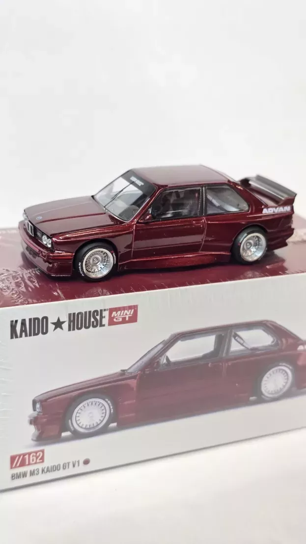 Mini GT Bmw 3-series M3 e30 Kaido Gt V1 1989 1:64 KHMG162