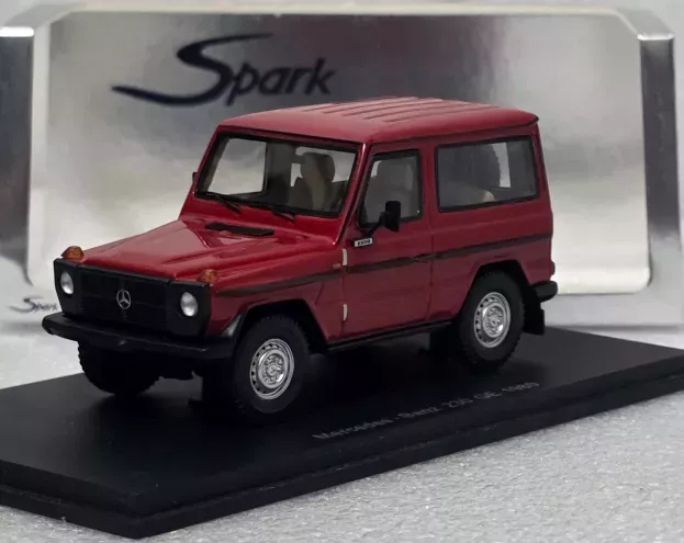 Spark Mercedes G-class 230ge 1980 1:43 S1006
