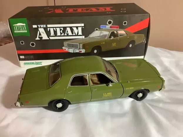 Greenlight Plymouth Fury U.s. Army Military Police 1977 A-team 1:18 19053