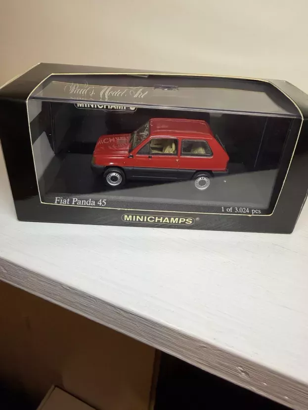 Minichamps Fiat Panda 45 1980 1:43 400121401