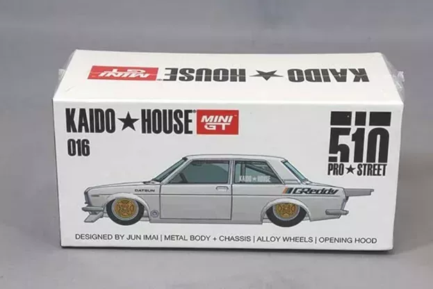 Mini-GT Datsun 510 Kaido House Designed By Jun Imai 1972 1:64 KHMG016