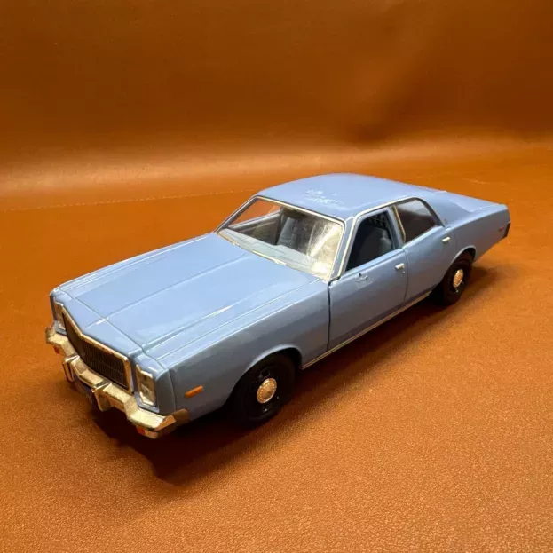 Greenlight Plymouth Fury 1977 Christine Movie Detective Rudolph Junkins 1:24 84142