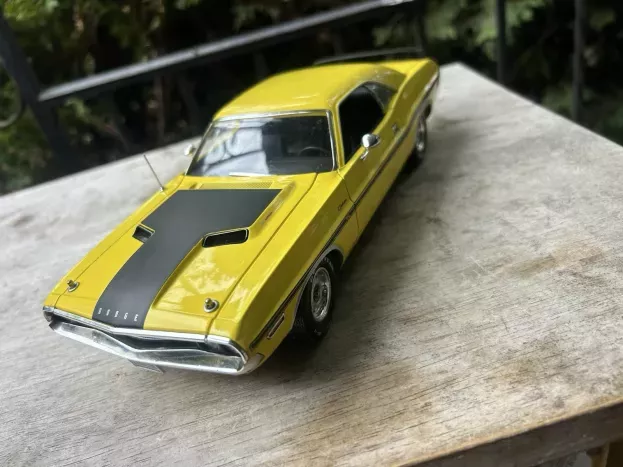 Greenlight Dodge Challenger R t 383 Magnum Ncis 1970 1:18 12845