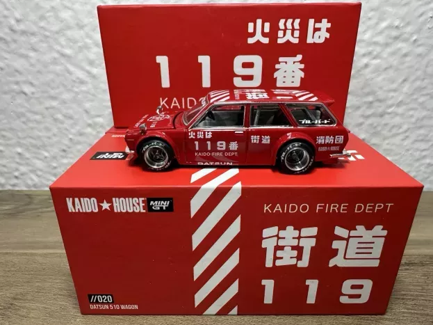Mini-GT Datsun 510 Kaido House Fire Engine Sw Station Wagon 1972 1:64 KHMG020