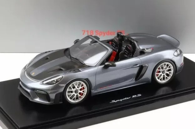 Spark Porsche 718 982 Spider Rs 2024 Con Vetrina With Showcase 1:18 WAP0212160RSPY