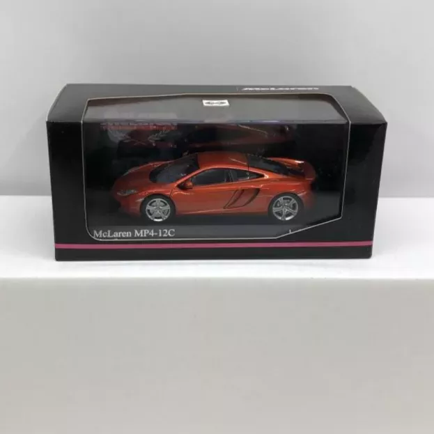 Minichamps Mclaren Mp4 12c Roadcar 2011 1:43 530133020