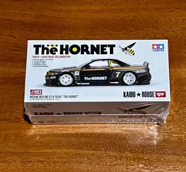 Mini-GT Nissan Skyline Gt-r r34 Nismo Z-tune 2007 7 Kaido House The Hornet 1999 1:64 KHMG093