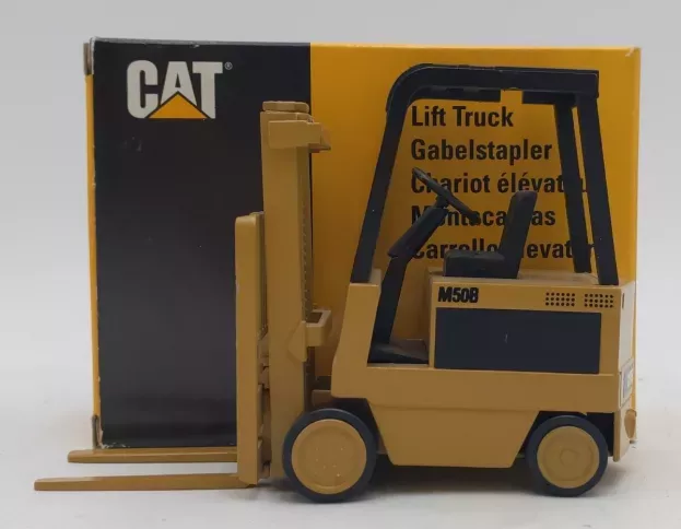 NZG Caterpillar M50b Carrello Elevatore Frontale 2001 Lift T R U C K 1:50 225