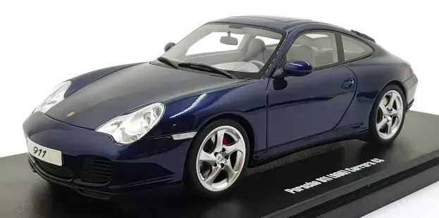 GT Spirit Porsche 911 996 Carrera 4s Coupe 2002 1:18 GT938