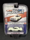 Greenlight 1:64 Hot Pursuit 1975 Ford Gran Torino San Diego Police 42840A CHASE