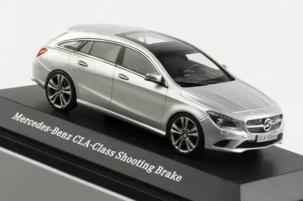 Kyosho Mercedes Cla-class Shooting Brake x117 2015 1:43 B66960348