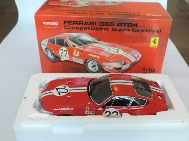 Kyosho Ferrari 365 Gtb 4 N 22 Daytona Competizione 1977 1:18 08164B